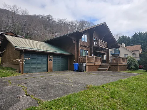 168 Valley Creek Dr Photo 1