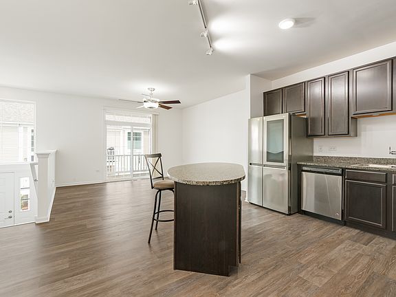 3rd image of 804 Four Seasons Blvd #804