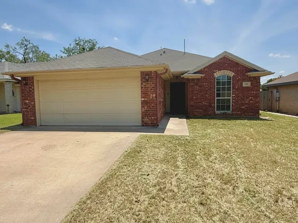 49 Amberwood Dr, San Angelo, TX 76903