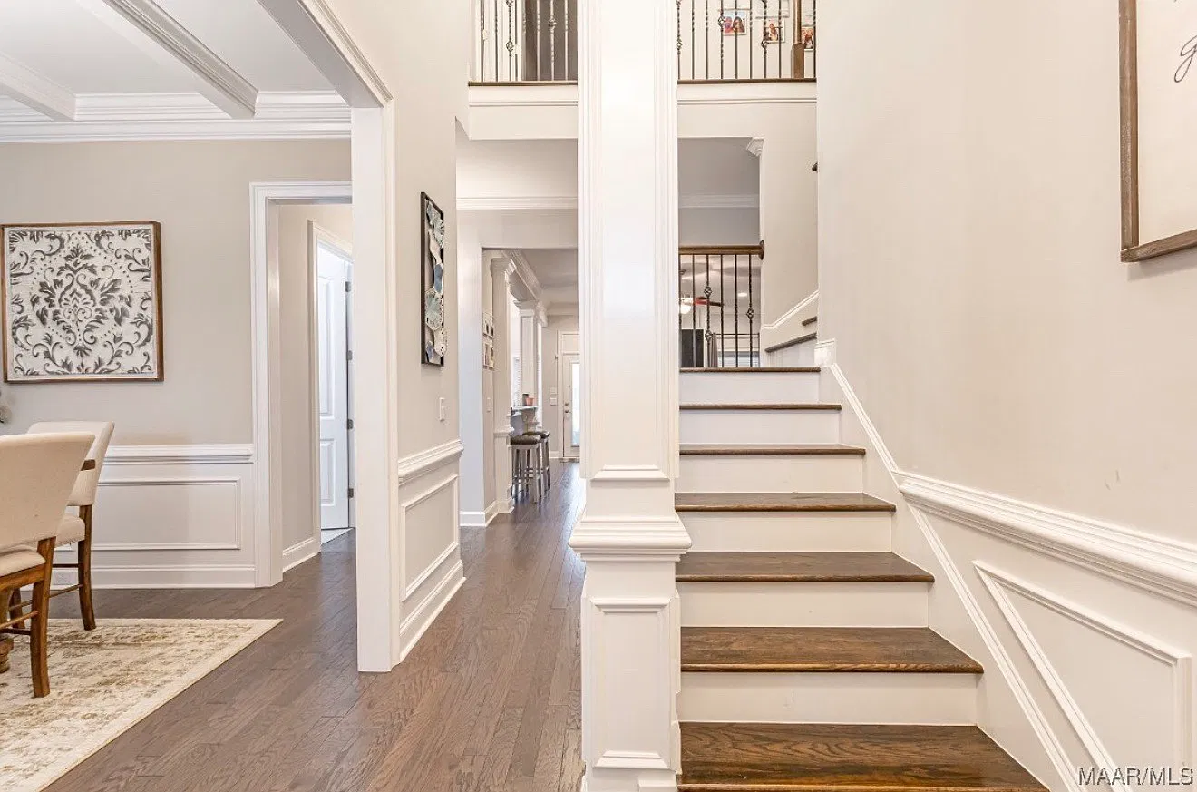 5 bed, 3.5 bath, 3097 sqft, $3,500 — Photo 3