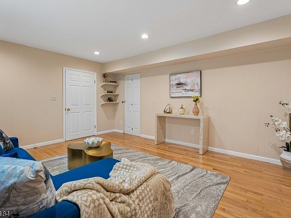 5th image of 11 Morgan Rd