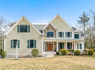 79 Chestnut Ln, Carlisle, MA 01741