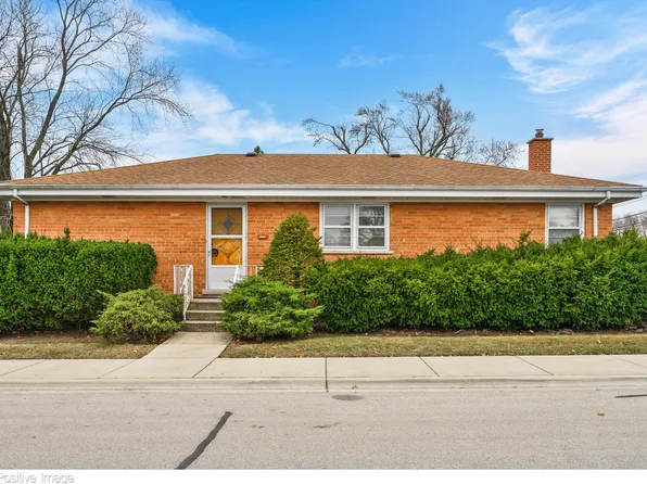 7742 Lowell Ave, Skokie, IL 60076