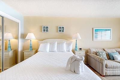 2nd image of 790 Santa Rosa Blvd Unit 205