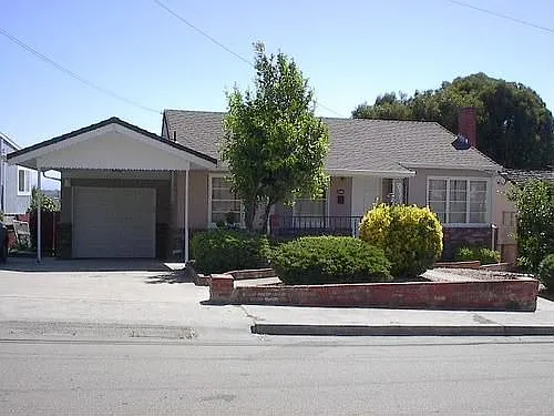16081 Carolyn St photo 1