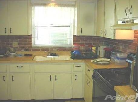 2nd image of 3142 Lake Bayshore Dr
