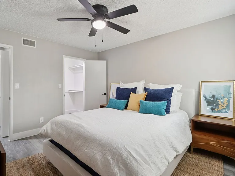 Sunrise in Chandler Apartments — Photo 78