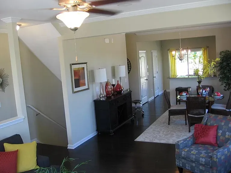 442 Hofman Ct — Photo 11