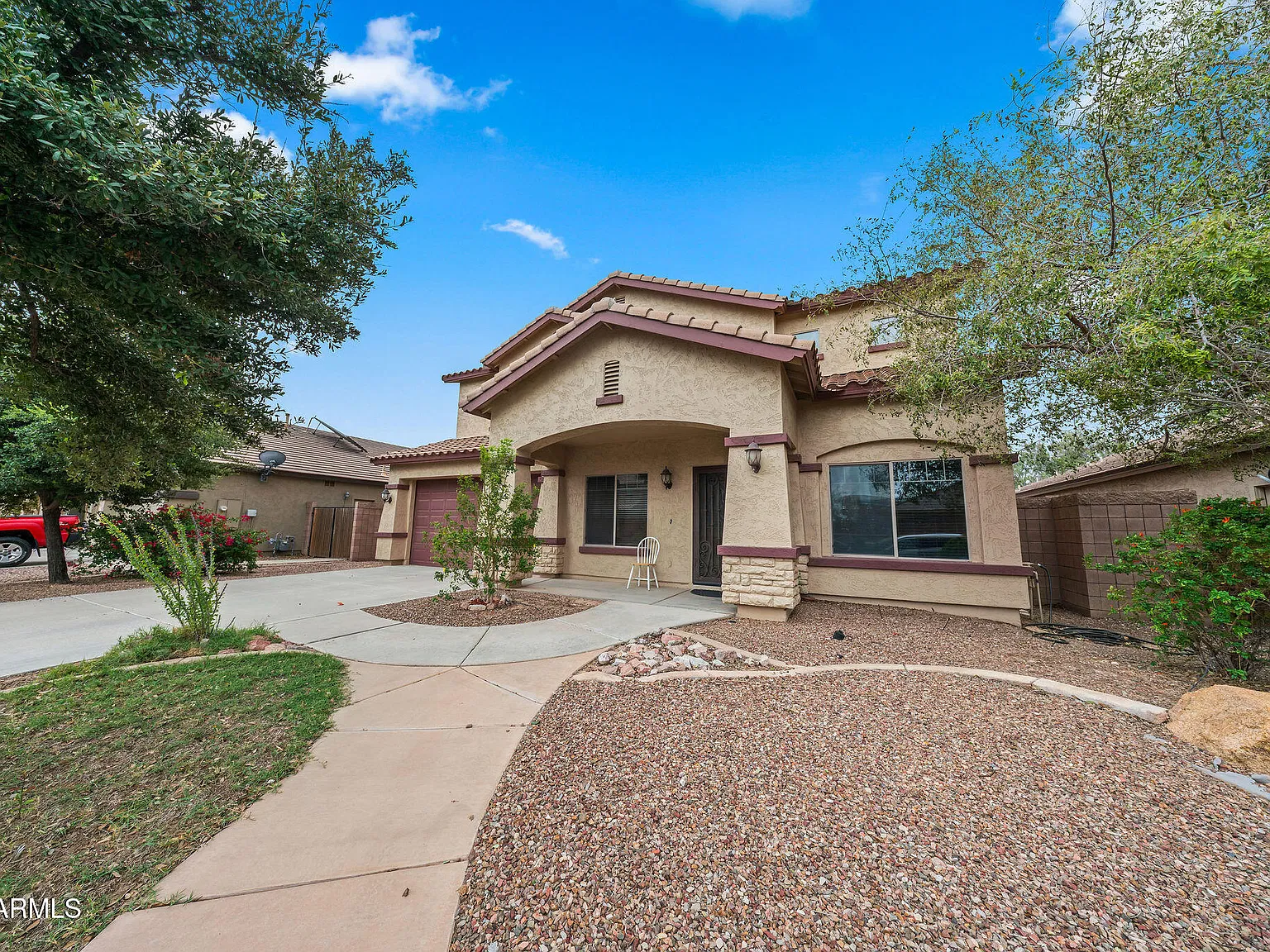 4 bed, 2.5 bath, 3413 sqft, $3,000 — Photo 2