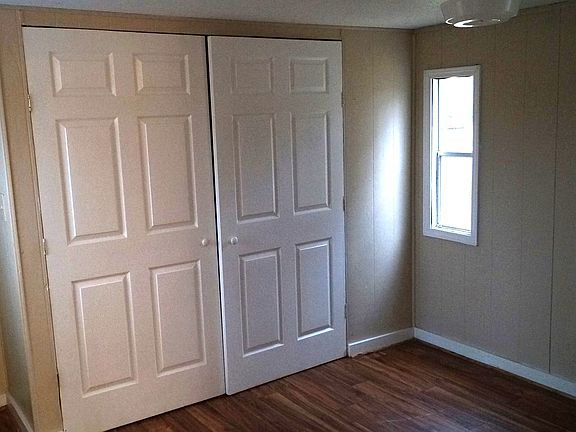 5th image of 416 Copeland Park St