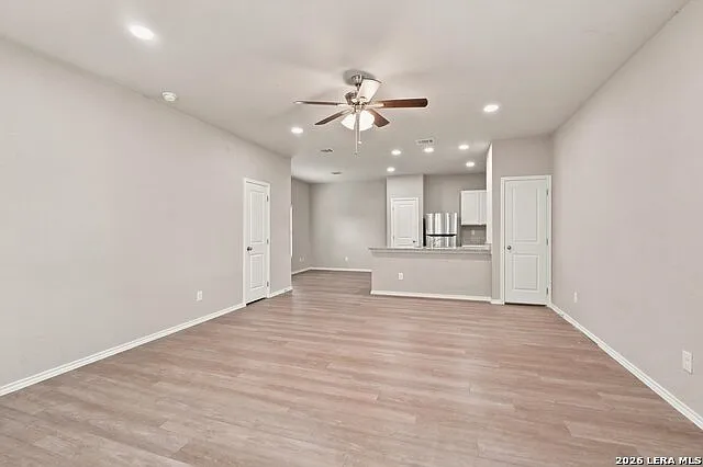 3 bed, 2.5 bath, 1280 sqft, $1,345 — Photo 2
