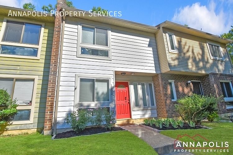 1st image of 1202 Hollyday Ct