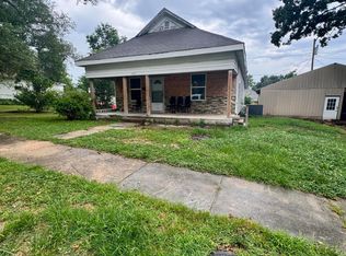 1402 Furnace St, Joplin, MO 64801