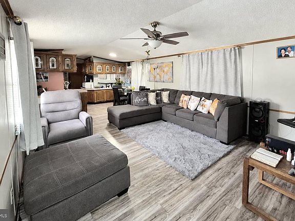 5th image of 1014 Barberry Ave