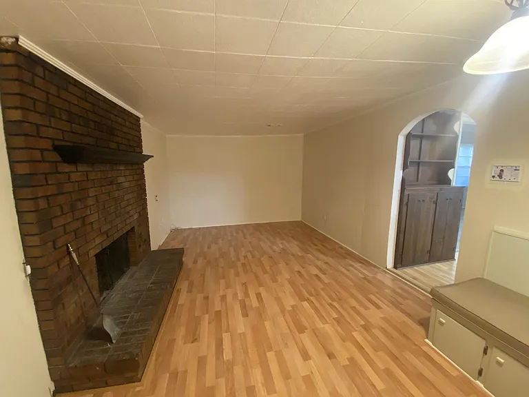 438 Alabama Ave — Photo 14