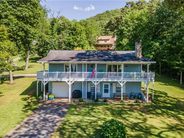 1008 Lakeview Acres, Hiawassee, GA 30546