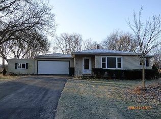 315 N Circle Dr, Genoa City, WI 53128