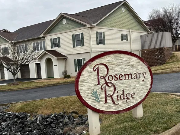 17 Rosewood Ct Suite 101, Fishersville, VA 22939