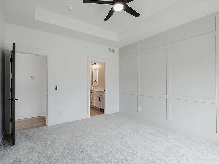 4917 Spire St — Photo 16