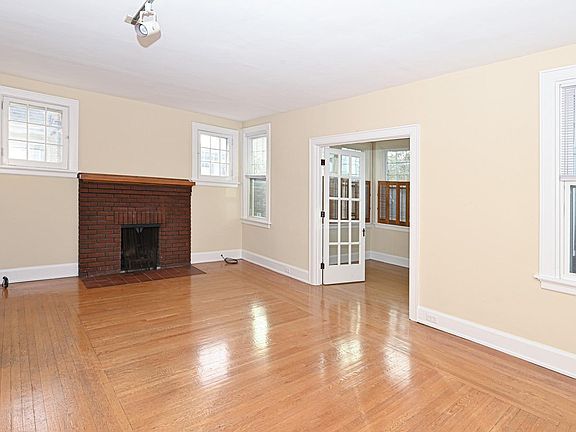 2nd image of 3628 Stettinius Ave