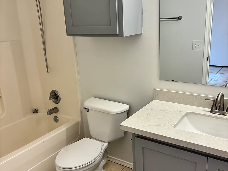 1609 Nassau St #B — Photo 10