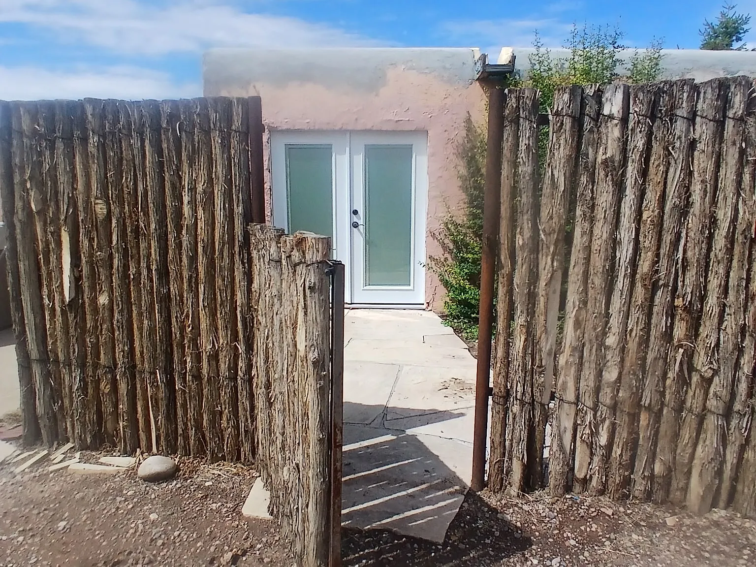 Studio, 300 sqft, $1,675 — Photo 3