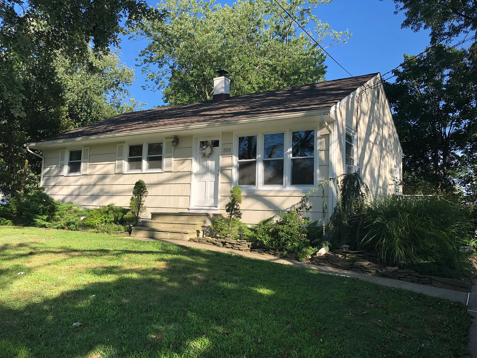 308 Gail Pl photo 1