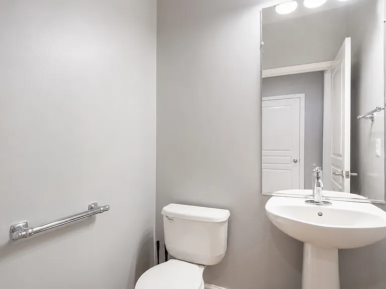 45149 Bartlett Dr — Photo 9