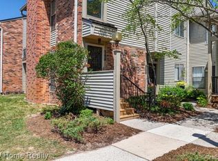 20791 Indian Creek Dr #78, Farmington, MI 48335