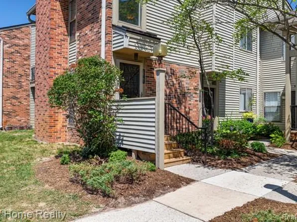 20791 Indian Creek Dr #78, Farmington, MI 48335