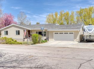 1120 Arapahoe Ave, Gillette, WY 82718