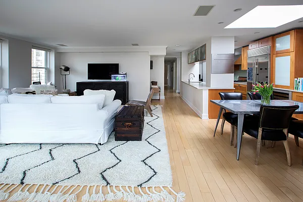 Rented by Keller Williams NYC | media 15