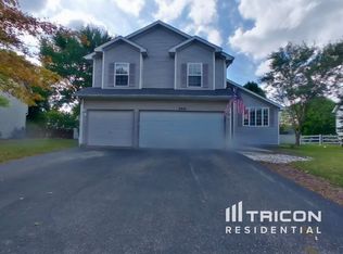 2001 Gray Hawk Dr, Plainfield, IL 60586