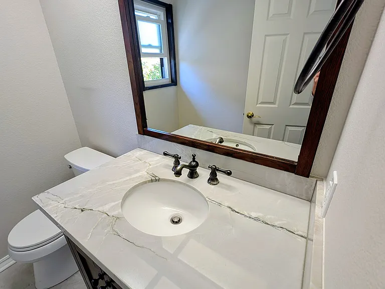 2327 Summerhill Dr — Photo 9