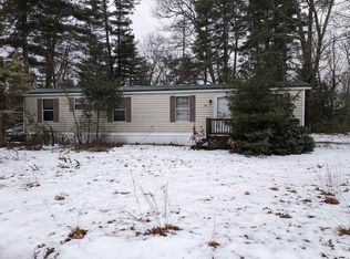 34 Mill Pond Rd, Epping, NH 03042