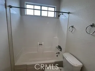 5855 Tujunga Ave #6 — Photo 7