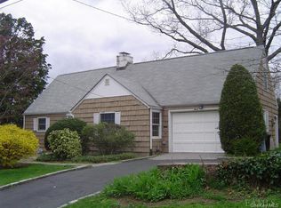 7 Normandy Rd, White Plains, NY 10603