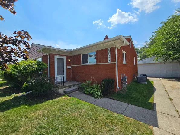 28555 Little Mack Ave, Saint Clair Shores, MI 48081