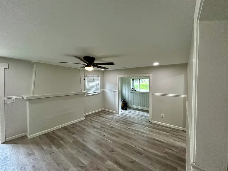 204 S Moore Rd — Photo 26