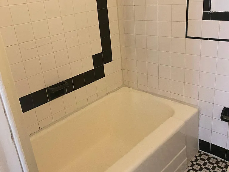 237 S 21st St #6 — Photo 10