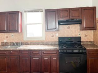 55 3rd St #1, Newark, NJ 07107