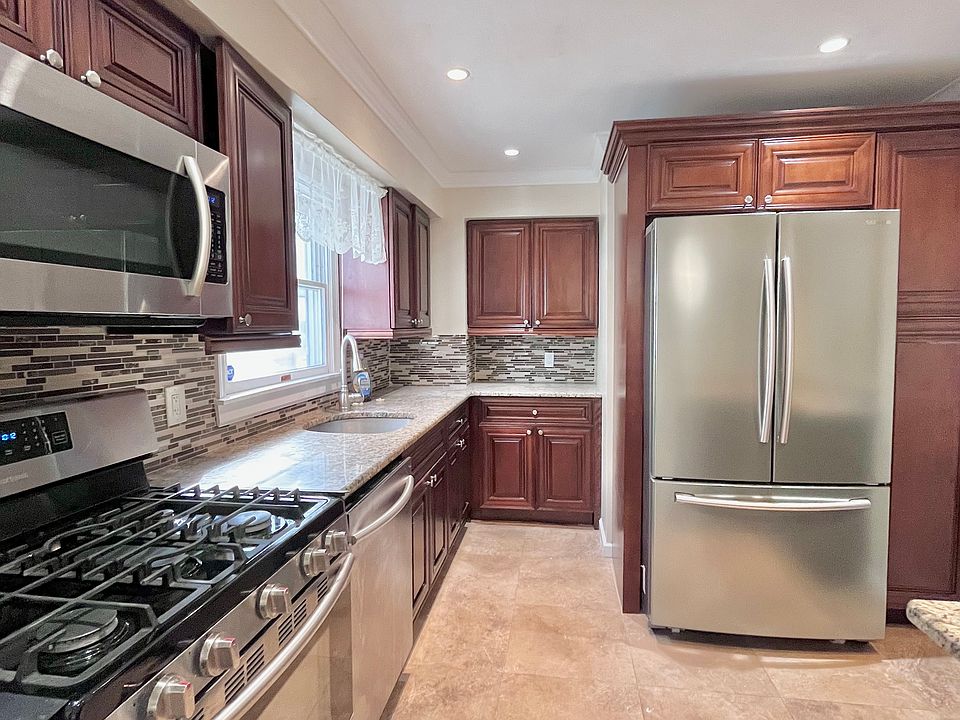 1st image of 73 Wirt Ave #1