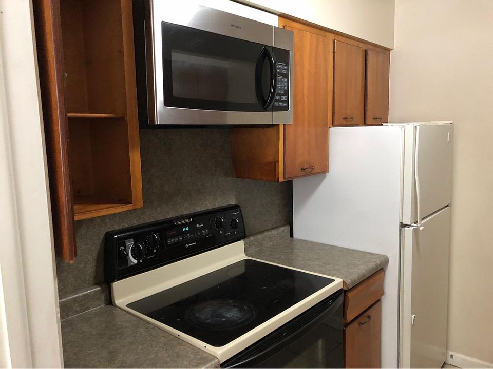 1st image of 3422 Gertrude St APT 20
