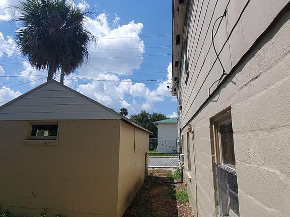 3rd image of 341 Fairview Ave