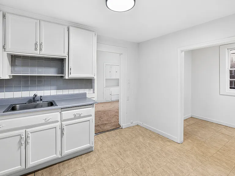 811 W Grand Ave #A — Photo 26