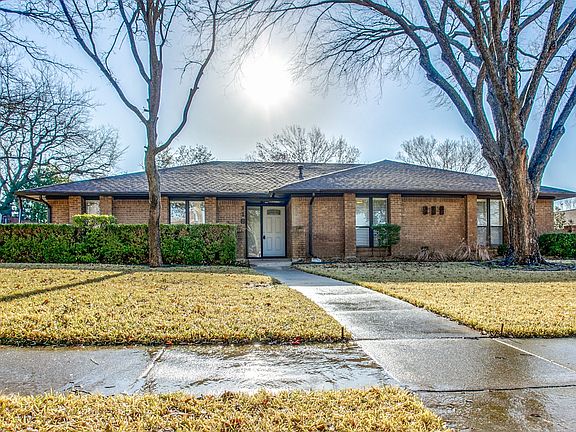 2nd image of 118 La Fawn Cir