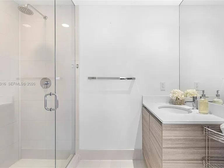 121 NE 34th St #2410 — Photo 19