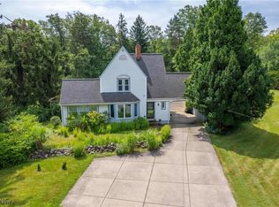 8700 Fitzwater Rd, Brecksville, OH 44141