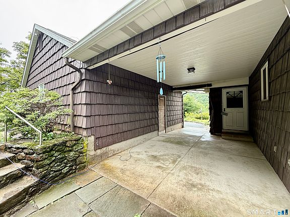3rd image of 22 Southview Road