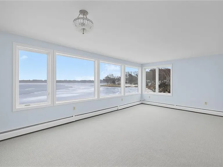 79 Boyce Ave — Photo 16